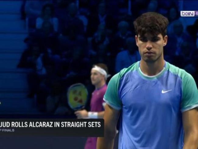 Ruud upsets Alcaraz at ATP Finals