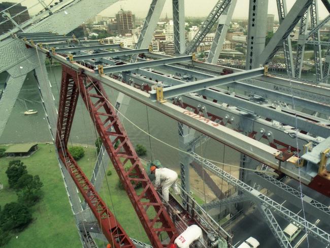 Maintenance works in 1984. The 84-year-old iconic Story Bridge will require a major new renewal program to outlive its 100-year life span. Picture: Brisbane City Council