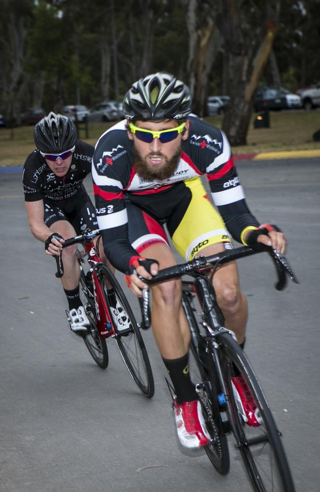 Tom Chapman on his way to winning round one of the CIC Cervelo Super Series at Victoria Park.