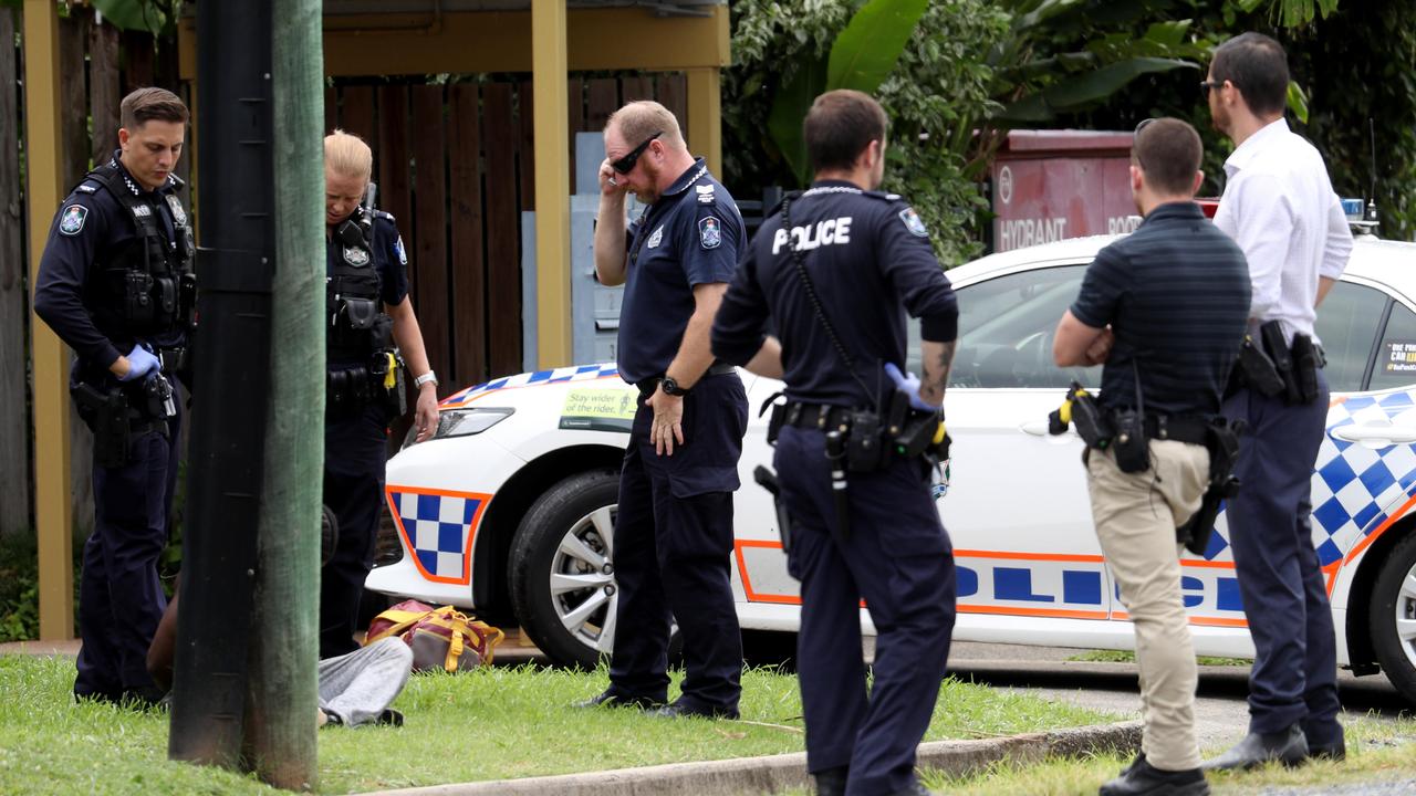 Cairns Police Officer Allegedly Punched In Head During Arrest The Cairns Post 1249