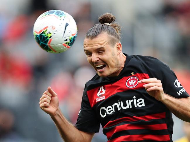 SYDNEY, AUSTRALIA - OCTOBER 12: Alexander Meier of the Wanderers heads the ball during the round one A-League match between the Western Sydney Wanderers and the Central Coast Mariners at Bankwest Stadium on October 12, 2019 in Sydney, Australia. (Photo by Brendon Thorne/Getty Images)