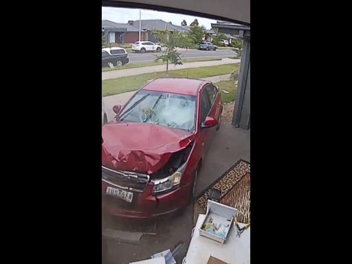 Melbourne family escapes massive crash