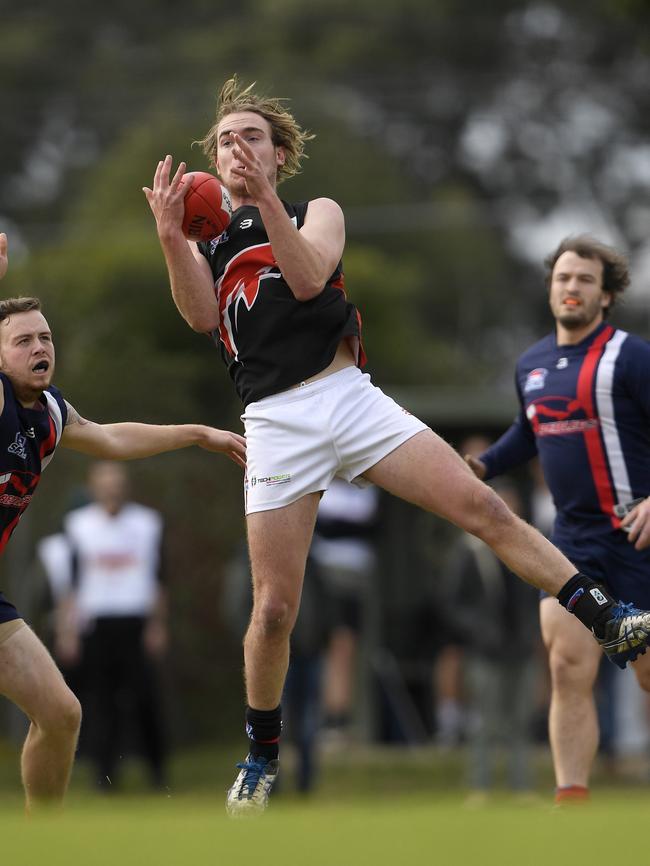 Hayden Anderson marks for the Frankston Dolphins. Picture: Andy Brownbill