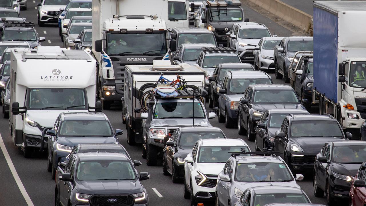 west-gate-bridge-delays-blow-out-by-three-hours-google-maps-adds-to