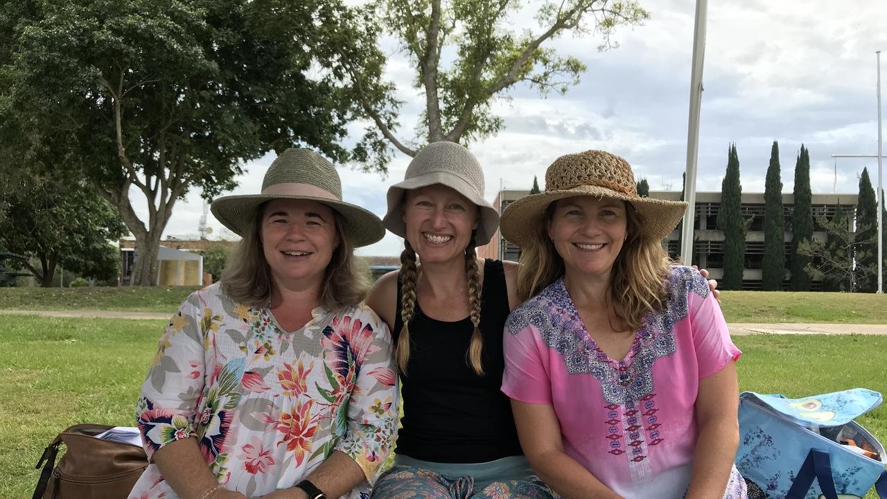 Melissa Page, Naomi Rayward and Kathryn Barker at the 2020 Grafton Rowing Club Regatta.