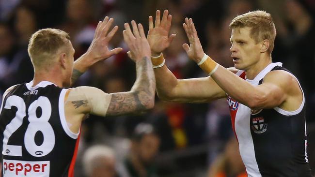 Tim Membrey of the Saints (L) and Nick Riewoldt. (Photo by Michael Dodge/Getty Images)