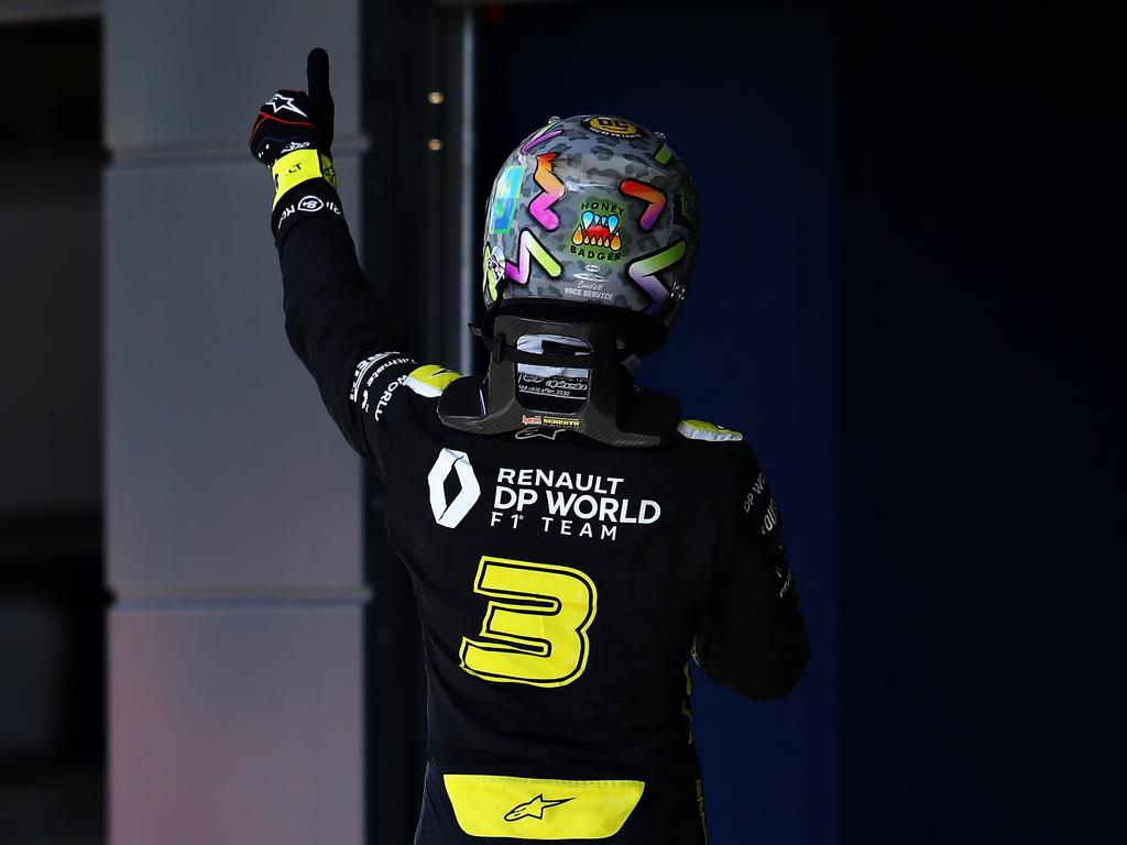 Daniel Ricciardo gives his garage the thumbs up. (Photo by Mark Thompson/Getty Images)