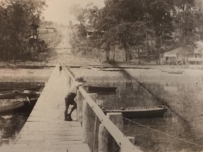 Historic image of Killcare Wharf thought to be 1920s.