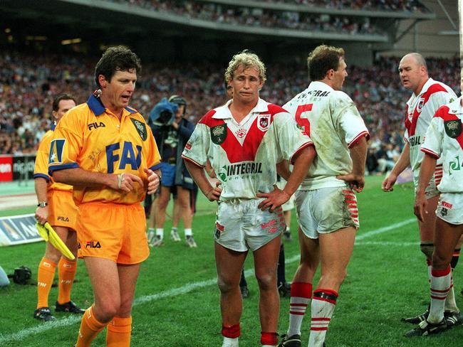 On-field referee Bill Harrigan was credited with awarding the penalty try. Picture: NRL Photos