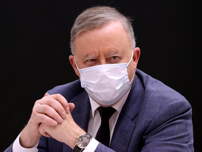 Labor leader Anthony Albanese does not want the $1500 rate to be cut. Politicians attending Parliament House this fortnight have been asked to wear masks in public areas. Picture: NCA NewsWire / Dylan Coker