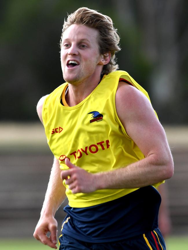Rory Sloane leads the way at Adelaide Crows preseason training at Thebarton Oval. Picture: Tricia Watkinson