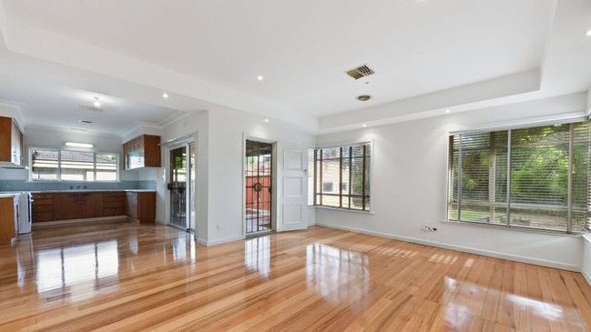 The Keilor East property sold below its quoted range.