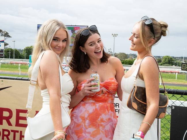 Amber Buster (left) Jessica Gray and Zara Haase. IEquine Toowoomba Weetwood Raceday - Clifford Park Saturday September 28, 2024 Picture: Bev Lacey