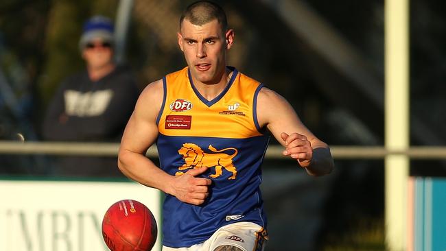 Bryce Healy in action for Taylors Lakes. Picture: Hamish Blair