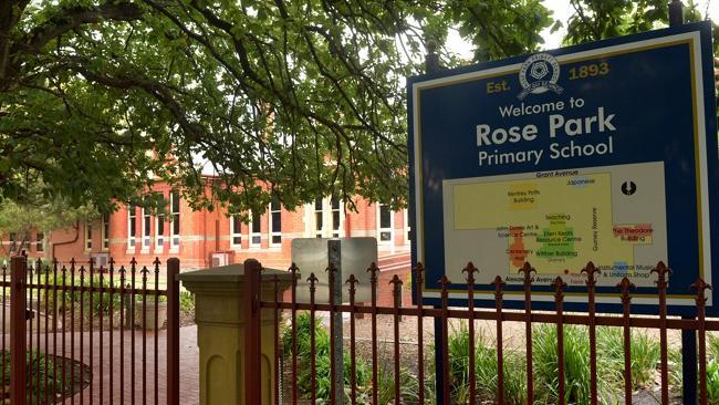 Picture of Front of Rose Park Primary School