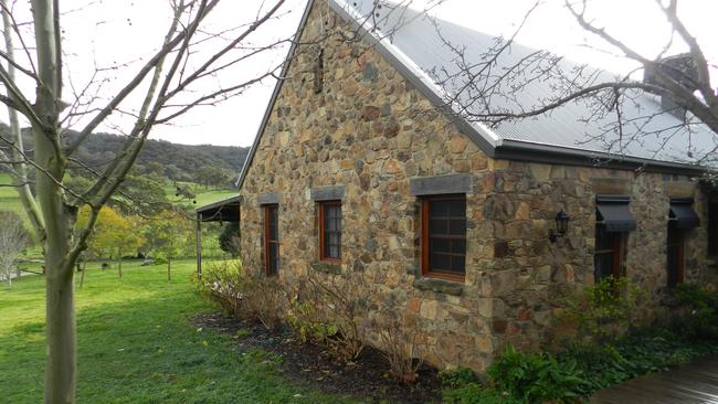 Burragunya Farm at Molyullah, Victoria, is listed on A Perfect Space priced from $1200 a day.