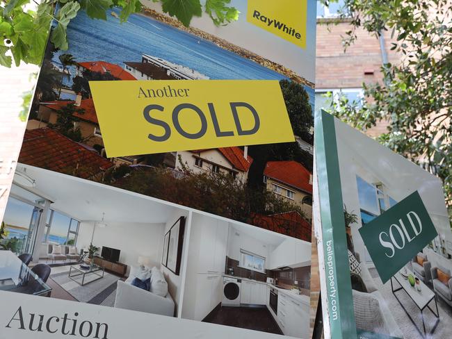 SYDNEY, AUSTRALIA - NewsWire Photos November 3, 2021: Generics stock photos of housing and real estate signage. Picture: NCA NewsWire / David Swift