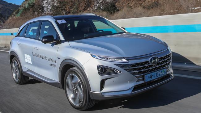 Hyundai Nexo: Three hydrogen tanks give a theoretical range of 600km..