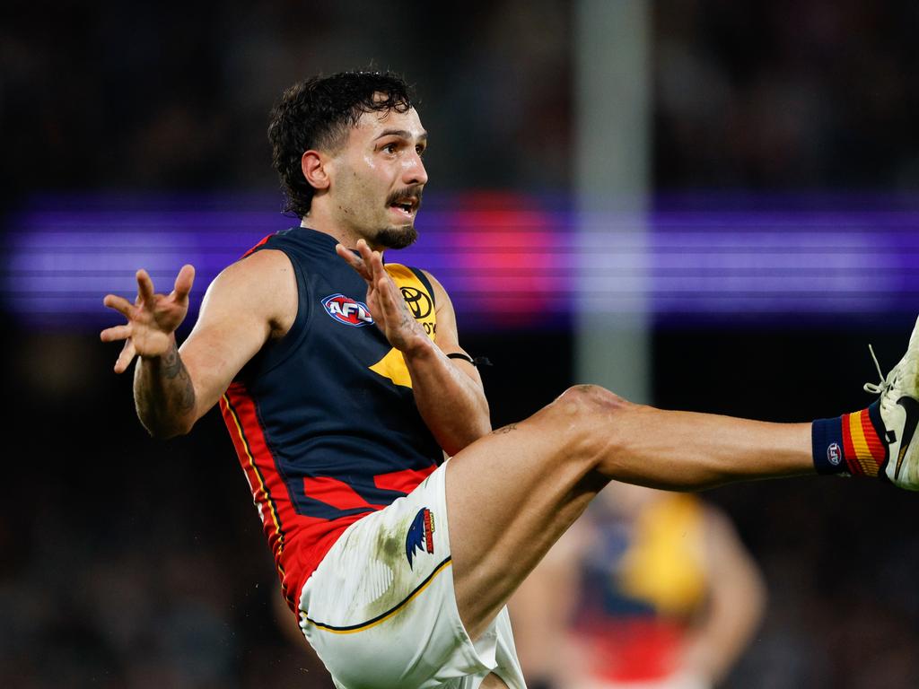 Izak Rankine attended more centre bounces last week than he did for the entire opening of the season. Picture: Dylan Burns/AFL Photos via Getty Images.