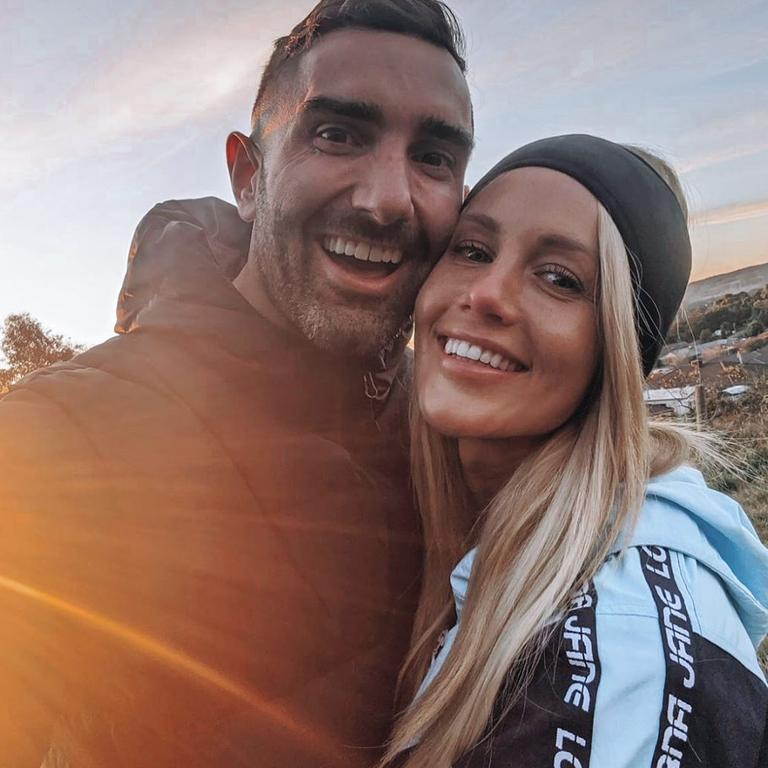 Bachelorette Couple Ali Oetjen And Taite Radley Announce Split Gold Coast Bulletin