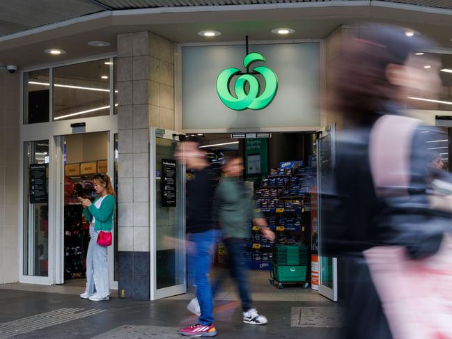 Woolworths said it’s open to entering negotiations with the union. Picture: NCA NewsWire / Max Mason-Hubers