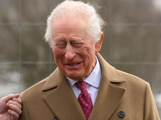 NEWQUAY, ENGLAND - FEBRUARY 10: King Charles III (C) shares a joke with Britain's Prime Minister Keir Starmer (L) during a tour of the Newquay Orchard on February 10, 2025 in Newquay, England. King Charles III was joined by Britain's Prime Minister Keir Starmer and Deputy Prime Minister Angela Rayner as they visited the Newquay Orchard, a community garden offering a range of classes including vocational learning, adult education, wellbeing sessions and art sessions. (Photo by Leon Neal/Getty Images)