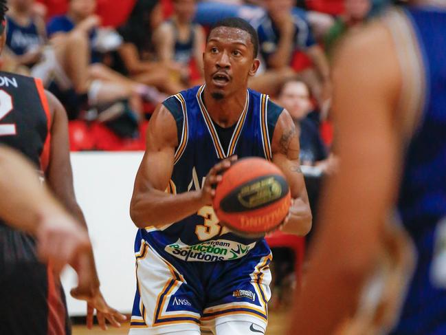 Darwin Basketball Men's Championship Round 16: Ansett v Eagles ,   Ansett's Fred Williams (32) Picture GLENN CAMPBELL