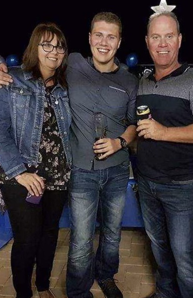 Dave, with wife Sharon and son Jack. Supplied: Queensland Police Union