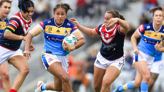 Shaniah Power of the Titans runs with the ball during the round two NRLW match between the Sydney Roosters and the Gold Coast Titans at WIN Stadium, on March 06, 2022, in Wollongong, Australia. (Photo by Mark Evans/Getty Images