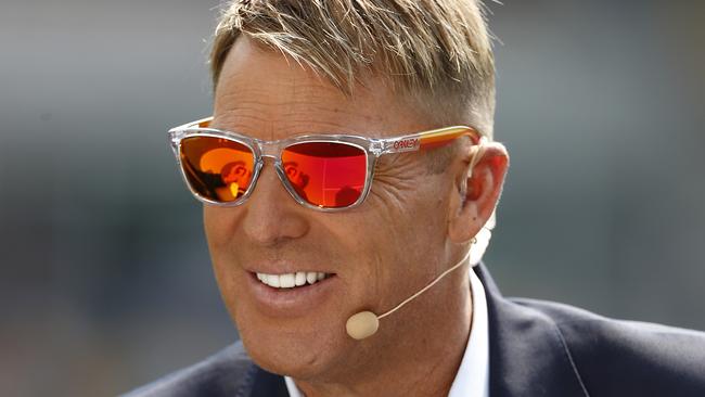 Legendary legspinner Shane Warne has his own views on how to subdue Kohli.