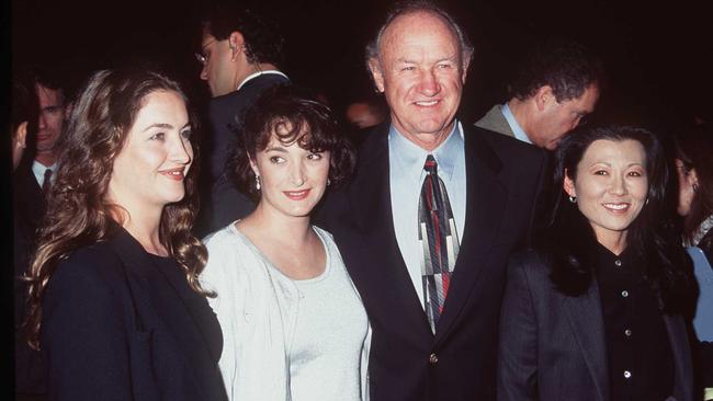 10/2/96 Beverly Hills, CA Gene Hackman, wife Betsy, Leslie, and Elizabeth at the premiere of his new movie "The Chamber".