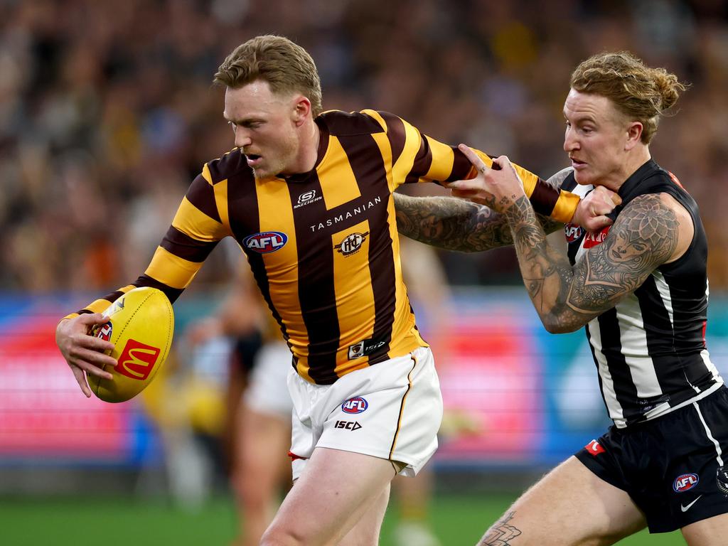 McCreery ‘hunts’ Hawthorn skipper James Sicily. Picture: Josh Chadwick/AFL Photos/via Getty Images