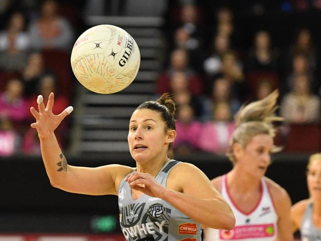 Madi Robinson of the Magpies catches the ball during the Round 10 Super Netball match between the Adelaide Thunderbirds and the Magpies Netball at the Adelaide Entertainment Centre in Adelaide, Sunday, July 8, 2018. (AAP Image/David Mariuz) NO ARCHIVING, EDITORIAL USE ONLY