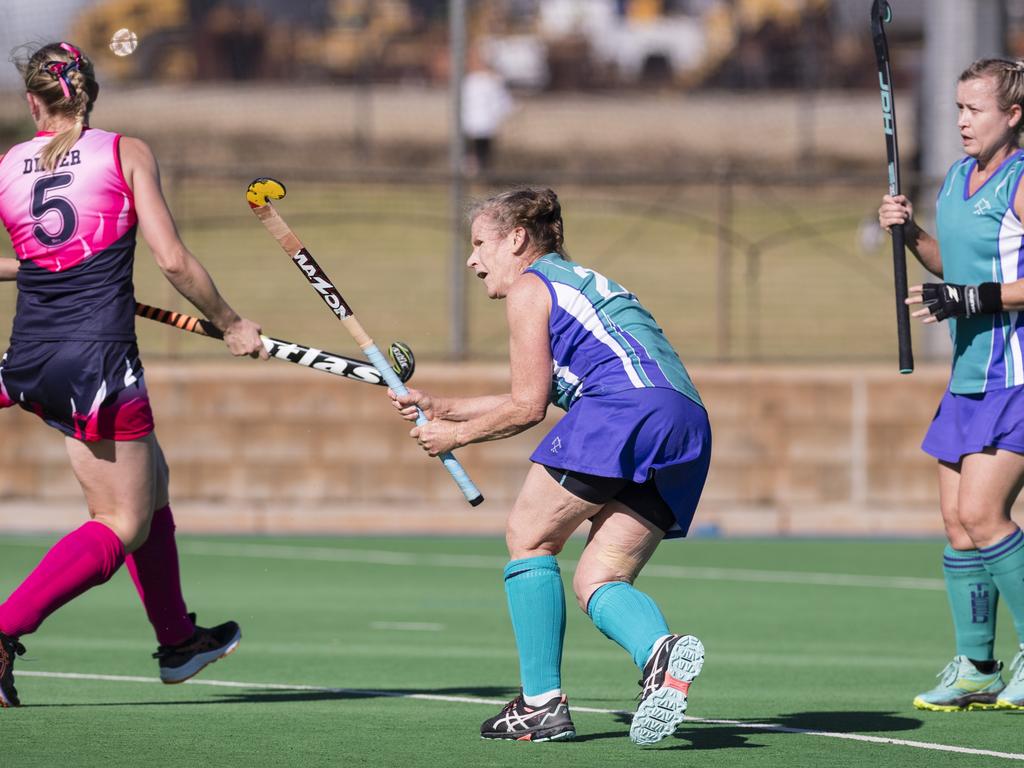 Kim Tuckwell shoots for Tweed 1 against Toowoomba 1.