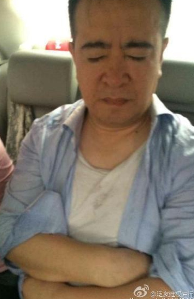 The exec was handed over to the police, but released without charge. (Image: Weibo)