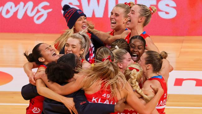 The Swifts have claimed a spot in the Super Netball grand finals, after toppling the West Coast Fever in a nailbiter at Qudos Bank Arena. Picture: Getty Images.