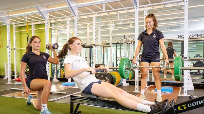 Rowers at Melbourne Girls Grammar School, Alexandra Williams, Georgie Gough, Amelia Kogler. Picture: Mark Stewart