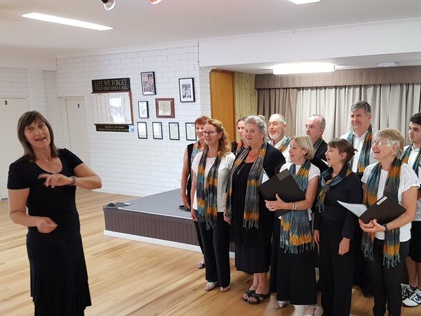 Leading members of The Choir Pott in reherasal aheda of their debut on the weekend is musicasl difrector Helen Bib-Connor. Photo: SUE BECKINSALE