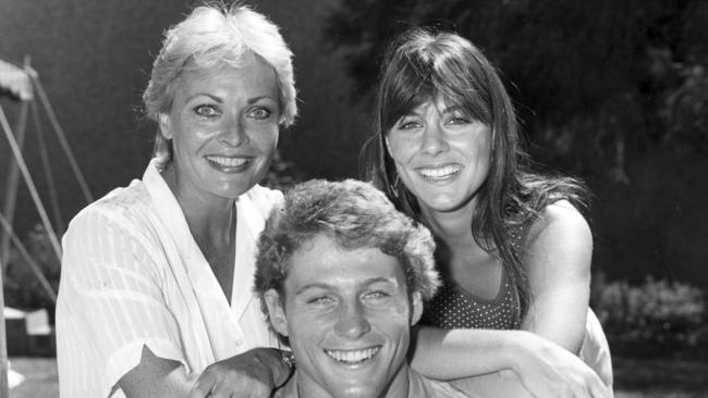 In an episode of Sons and Daughters in 1982, Patricia (Rowena Wallace) tells Angela (Ally Fowler) her lover John (Peter Phelps) is her twin.