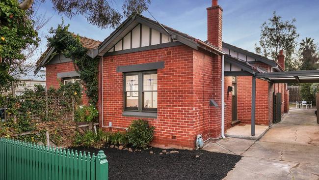 28 Fletcher St, Hawthorn East, sold for almost $250,000 more than its reserve.