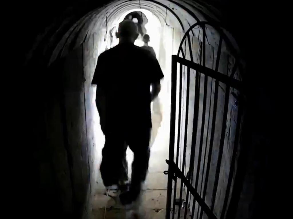 Footage Shows Hamas Mastermind Yahya Sinwar Fleeing In Tunnel | Daily ...