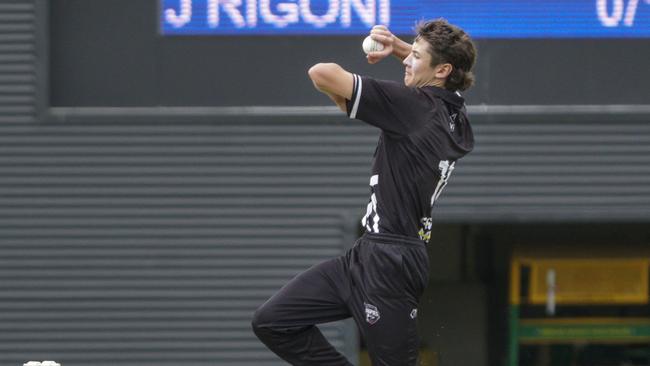 Rigoni bowling for Camberwell. Picture: Valeriu Campan