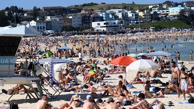 The Bureau of Meteorology advises Australians to prepare for the extreme heat events expected to hit the country over the summer. Picture: NCA NewsWire / Jeremy Piper