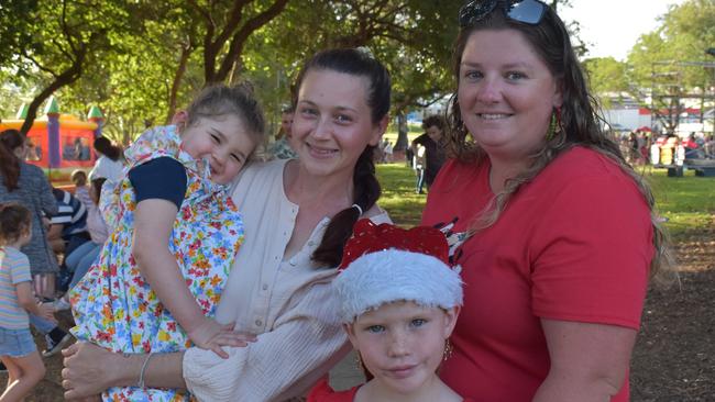 Haley, Paityn, Gabrielle and Genevieve at Christmas in the Park 2022.