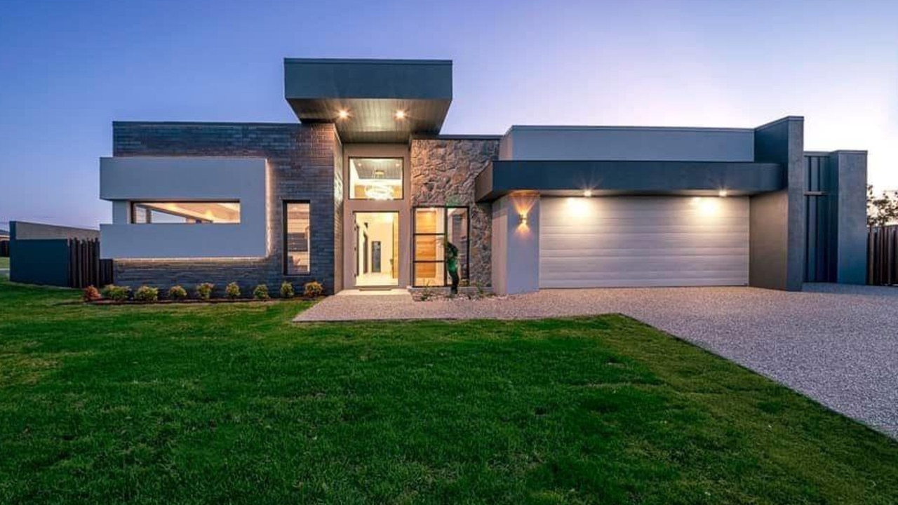 The front modern architectural exterior of the Hughes Elite Builders award-winning display home. Photo: Hughes Elite Builders