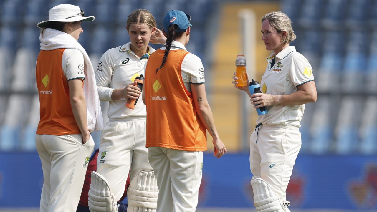 Gardner says Beth Mooney (right) will have no issue brushing aside her involvement in two run-outs during the Test match leading into the limited overs series. Picture: Pankaj Nangia / Getty Images