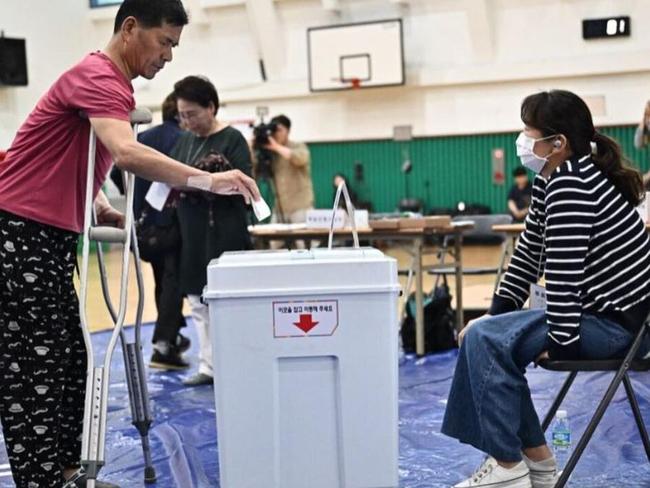 South Korea votes in snap presidential poll after failed martial law bid