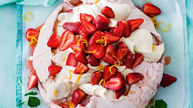 Strawberry pavlova