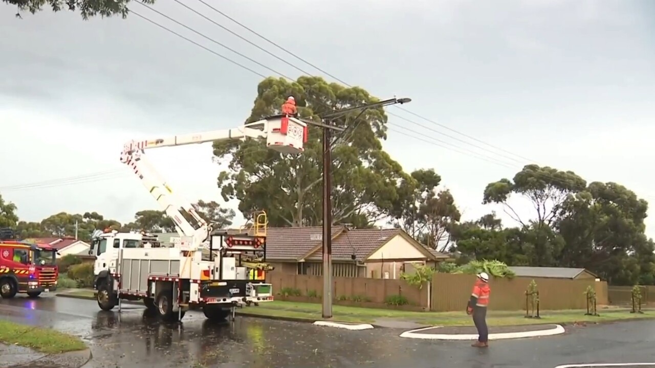 Thousands remain without power across South Australia