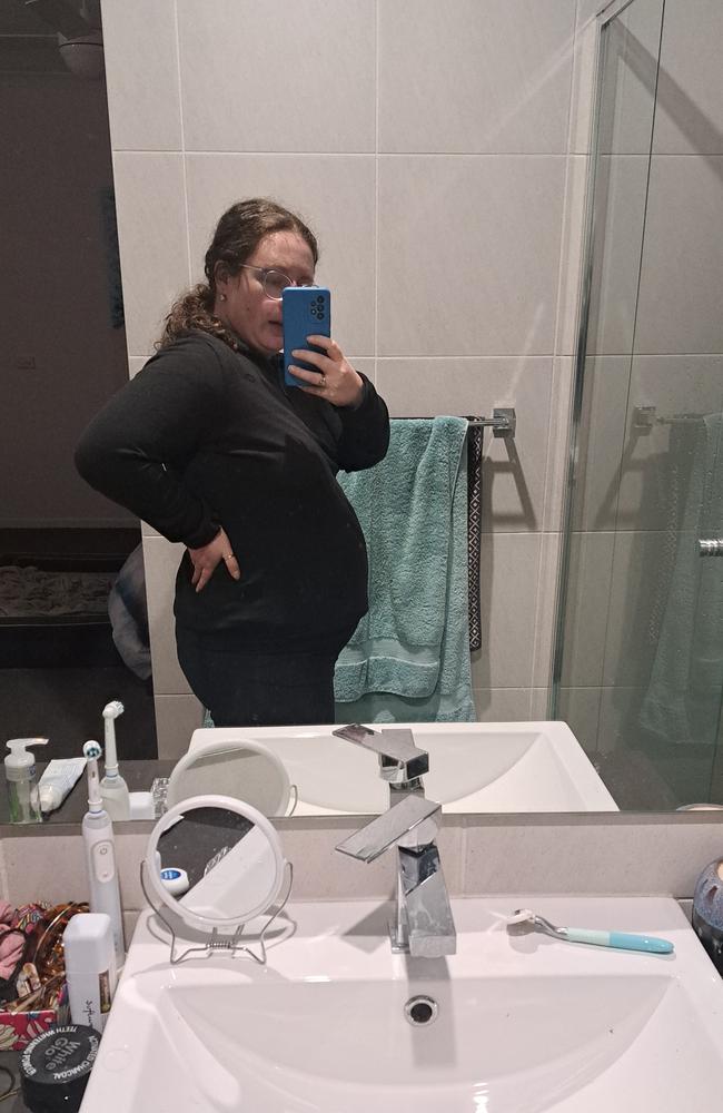 Imogen's baby bump at 20 odd weeks.